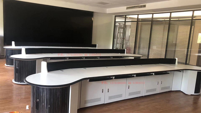 豪華監(jiān)控操作臺(tái)生產(chǎn)廠家