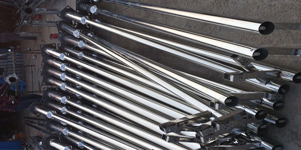 室外監(jiān)控桿如何操作